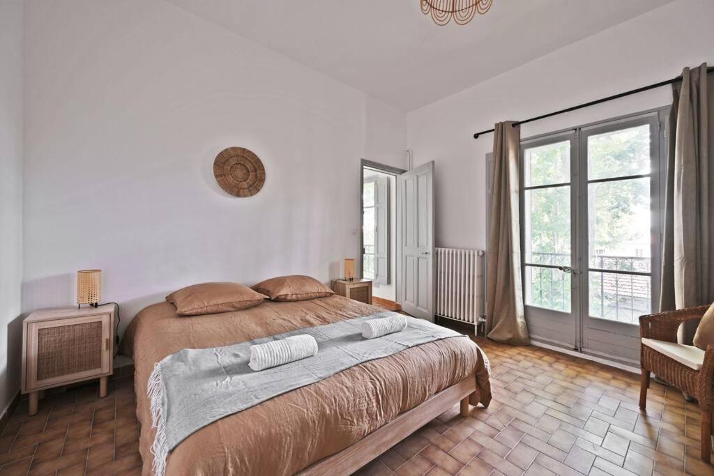 Au Coeur Des Platanes - Parking Gratuit Sous-Terrain - Clim - Balcon Lejlighed Avignon Eksteriør billede